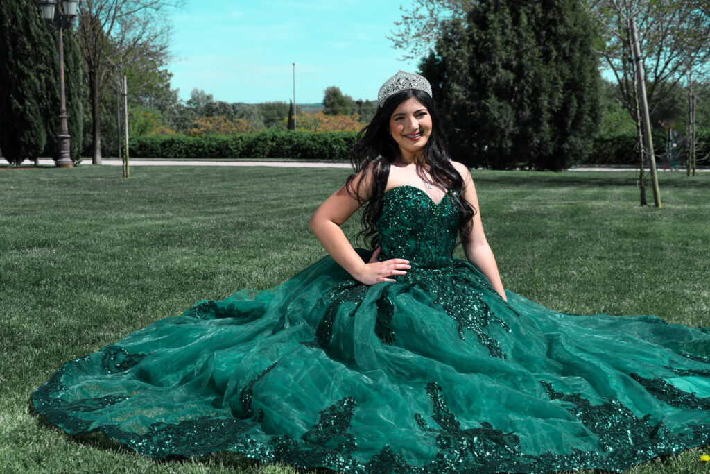 Vestido verde para fiestas de quince años